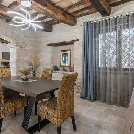 Azzurra Villa Pesaro