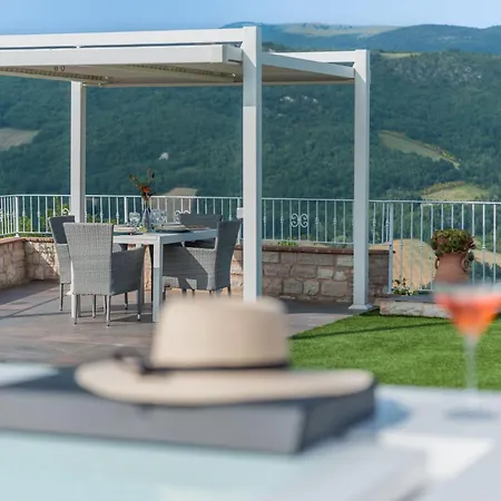 Azzurra Villa Pesaro
