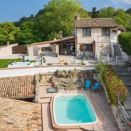 Azzurra Villa *